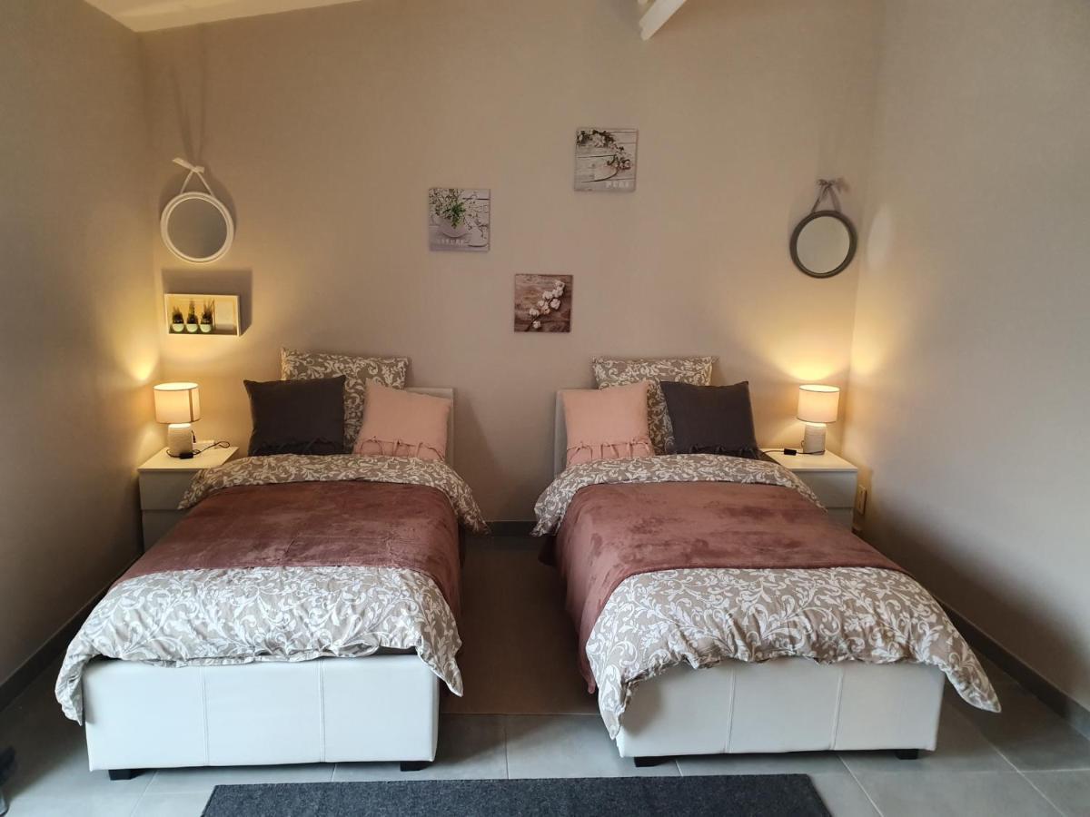 Gite Kalinka Valensole Luaran gambar